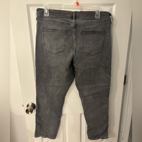 Women’s Gap Jeans - Picture 3 of 3